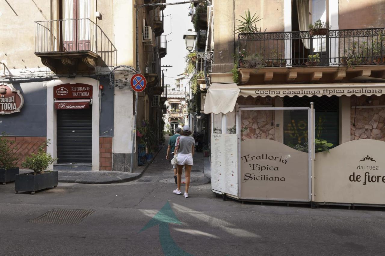 San Berillo House Apartment Catania Bagian luar foto